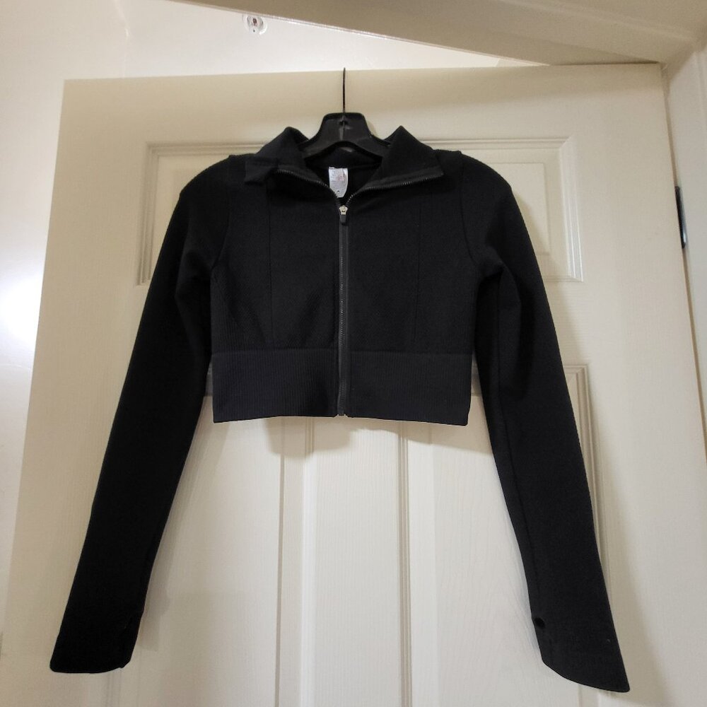Crop Black Athletic Zip Jacket with Thumbholes size S